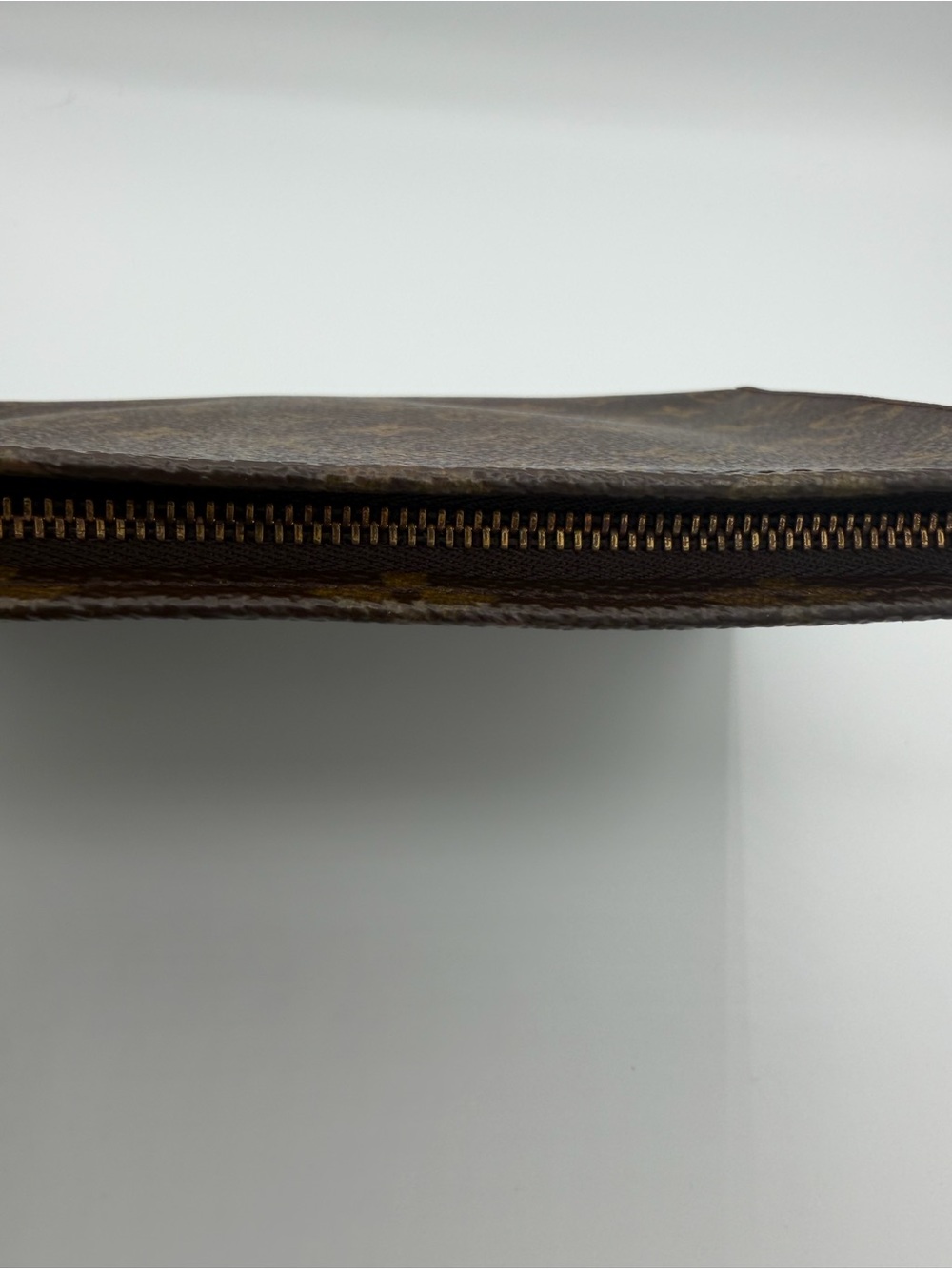 Louis Vuitton Monogram Canvas Pouch/ clutch in Brown - Picture 2 of 7